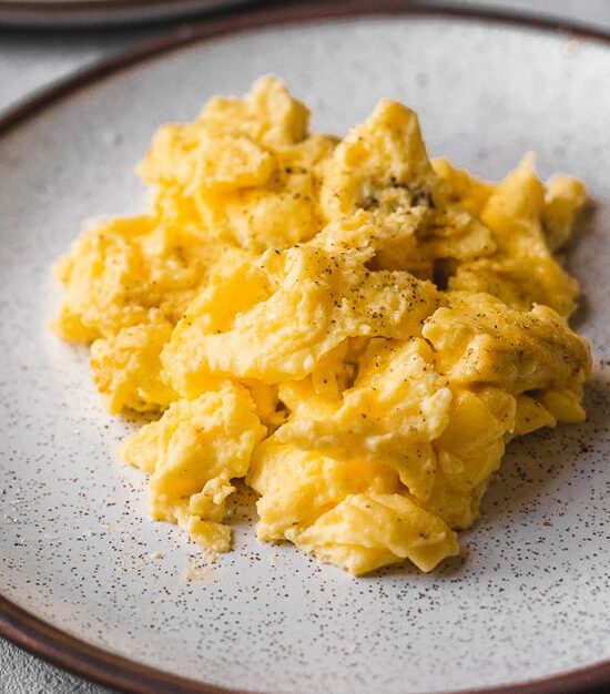 How To Make Perfectly Fluffy Scrambled Eggs